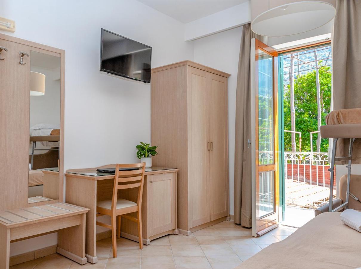 Relais Francesca Acomodação com café da manhã Piano di Sorrento Exterior foto