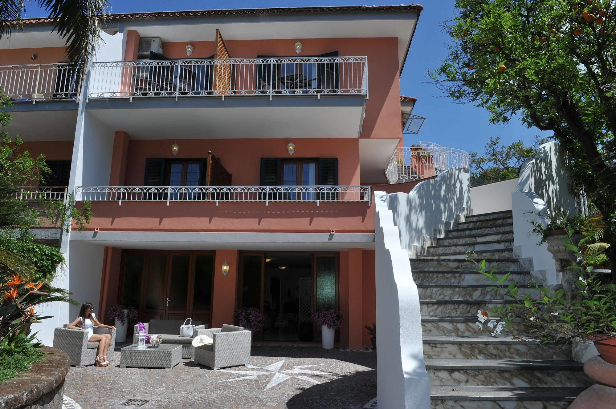 Relais Francesca Acomodação com café da manhã Piano di Sorrento Exterior foto